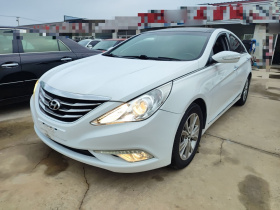 现代 索纳塔 2014款 2.0L 自动豪华版