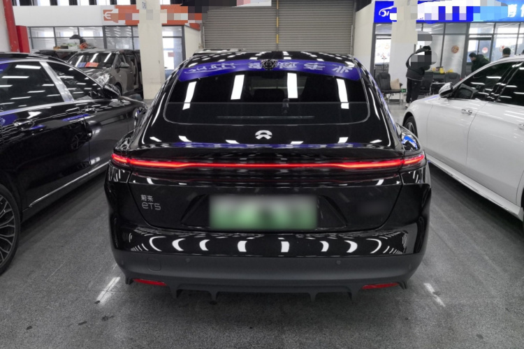蔚来ET5 2022款 75kWh车身外观6
