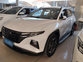 现代 2023款 途胜L 1.5T 自动两驱LUX尊贵版