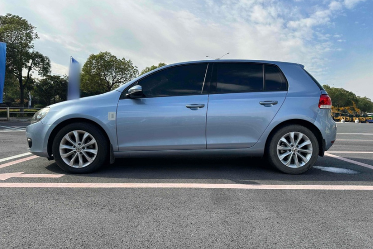 大众 高尔夫 2011款 1.6 自动舒适型车身外观6006