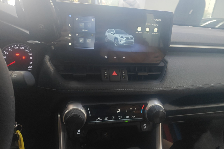 丰田 RAV4荣放 2024款 2.0L CVT两驱都市版局部细节16