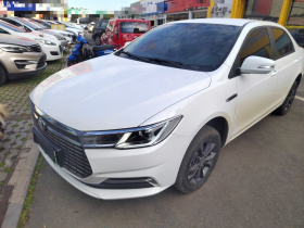 比亚迪 秦新能源 2021款 出行版