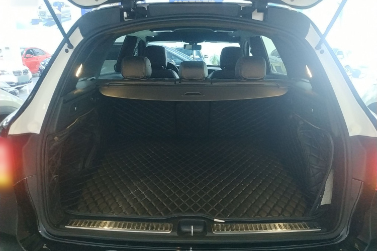 奔驰GLC 2020款 GLC 260 L 4MATIC 动感型局部细节23