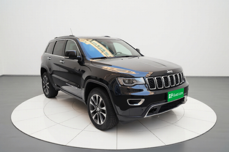 Jeep 大切诺基(进口) 2017款 3.0L 舒享导航版车身外观3
