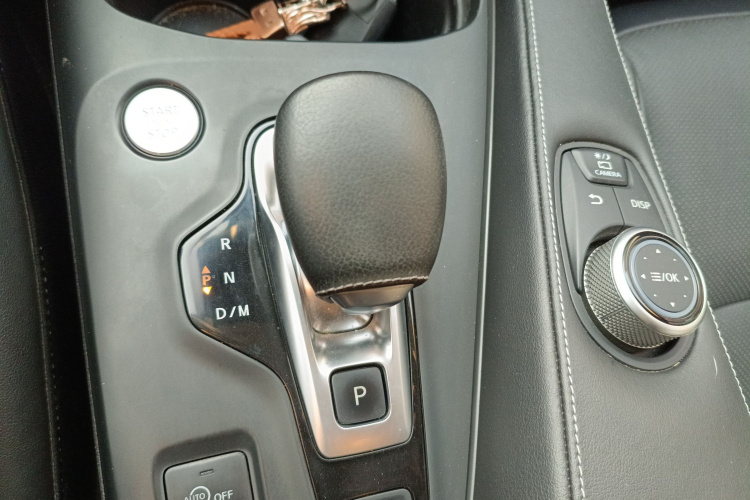 英菲尼迪QX50 2020款 2.0T 四驱领航版局部细节18