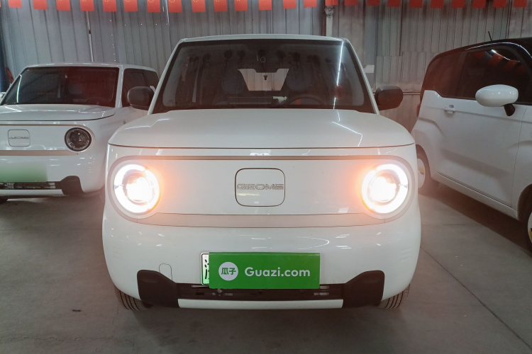 吉利银河 2023款 熊猫mini 200km 耐力熊车身外观2