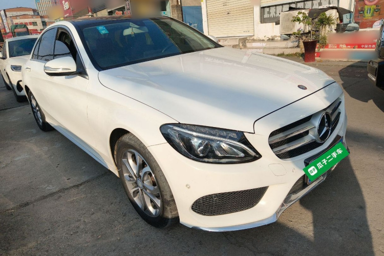 奔驰C级 2015款 C 200 L 运动型车身外观3