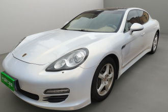 保时捷 2013款 Panamera 4 Platinum Edition 3.6L