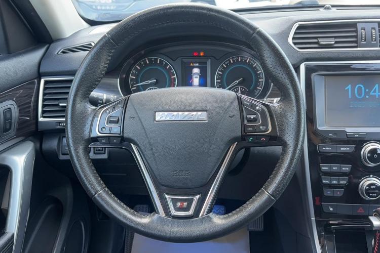 哈弗H2 2016款 红标 1.5T 自动两驱豪华型中控内饰13