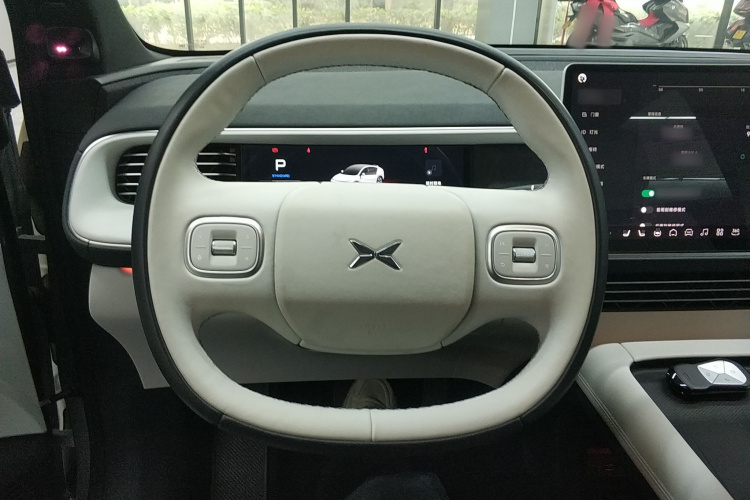 小鹏G6 2023款 580 长续航 Pro中控内饰13