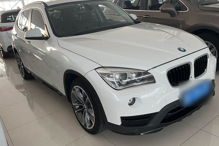 宝马X1 2014款 xDrive20i 运动设计套装车身外观6002