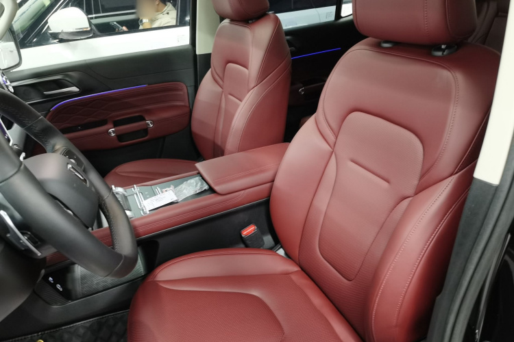 坦克300 2025款 2.0T 挑战者中控内饰19