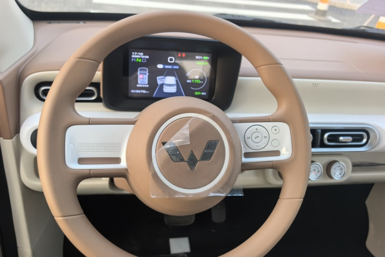 五菱汽车 宏光MINIEV 2024款 第三代 215km 青春版中控内饰7001