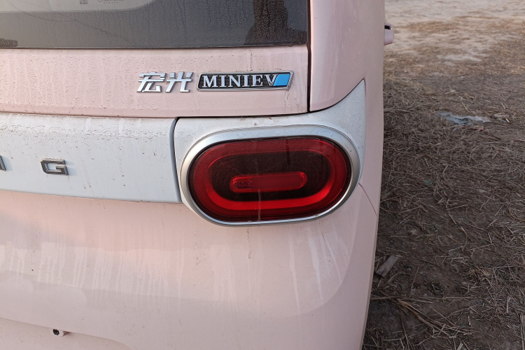 五菱汽车 宏光MINIEV 2024款 第三代 215km 青春版车身外观6006