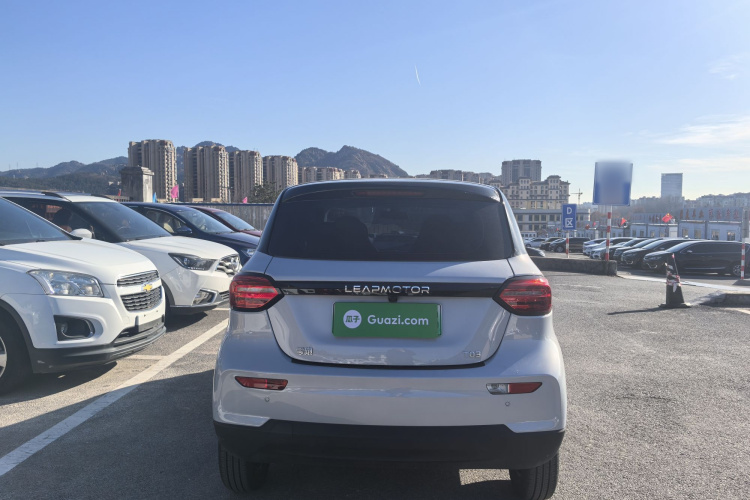 零跑汽车 零跑T03 2023款 200轻享版车身外观6004