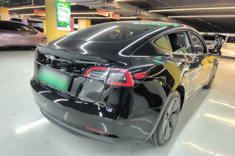 特斯拉 Model 3 2021款 标准续航后驱升级版车身外观6005