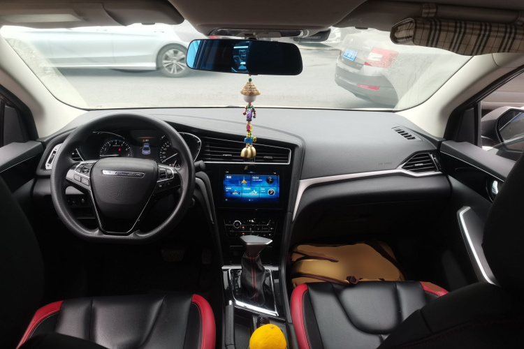 启辰D60 2018款 1.6L CVT智联精英版中控内饰7002
