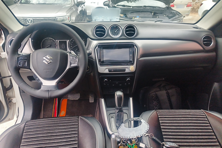 铃木 维特拉 2016款 1.4T 自动两驱豪华型中控内饰12