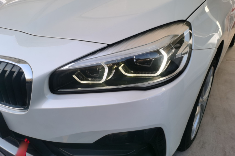 宝马2系旅行车 2018款 218i 领先型局部细节36