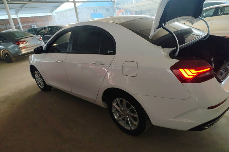 吉利汽车 帝豪 2021款 UP 1.5L CVT豪华型车身外观6003