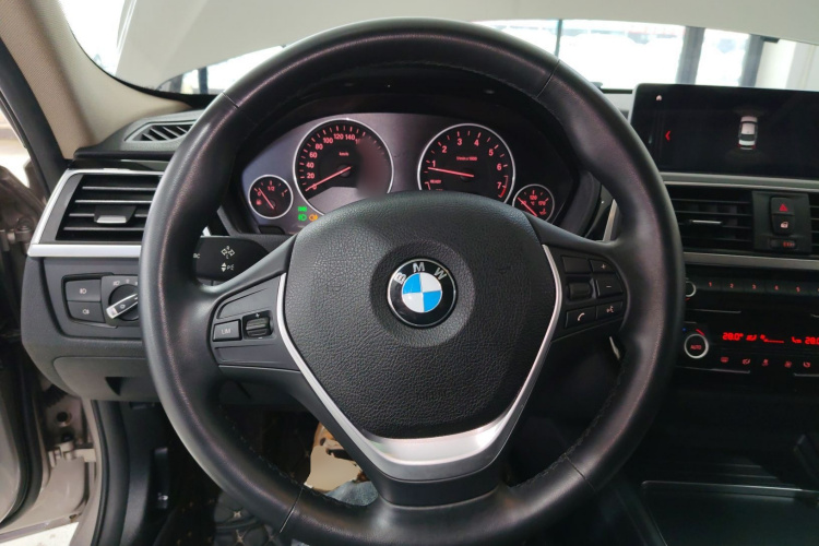 宝马3系 2019款 320Li 时尚型局部细节13