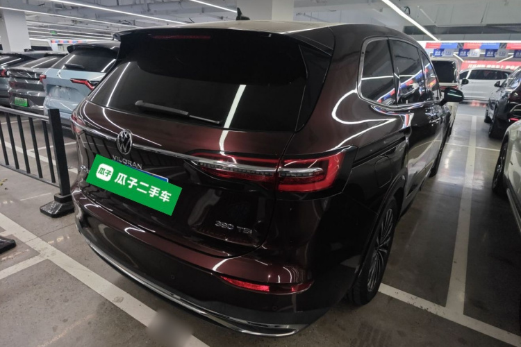 大众 威然 2020款 380TSI 尊贵版车身外观7