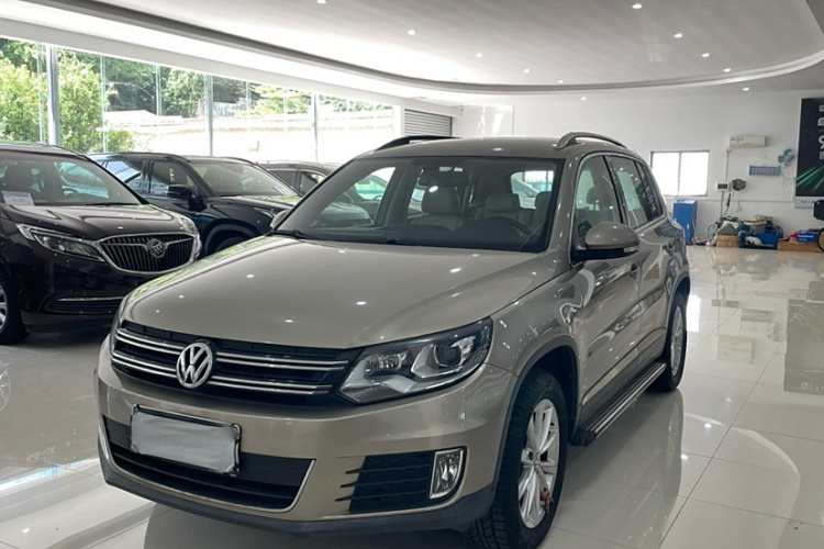 大众 途观 2015款 1.8TSI 自动两驱舒适版车身外观6009