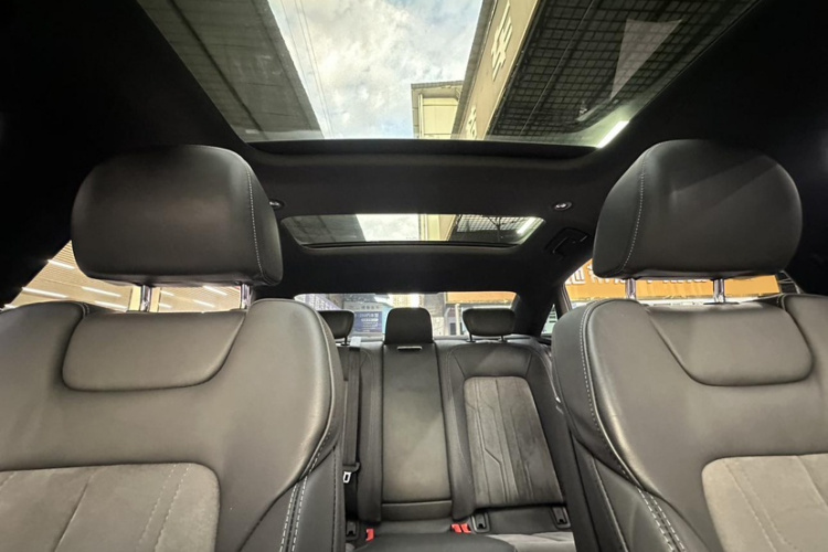 奥迪A6L 2019款 45 TFSI quattro 尊享动感型中控内饰7006