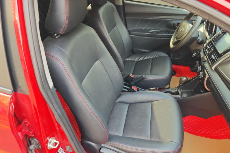 丰田 威驰 2014款 1.5L 自动智臻版局部细节41