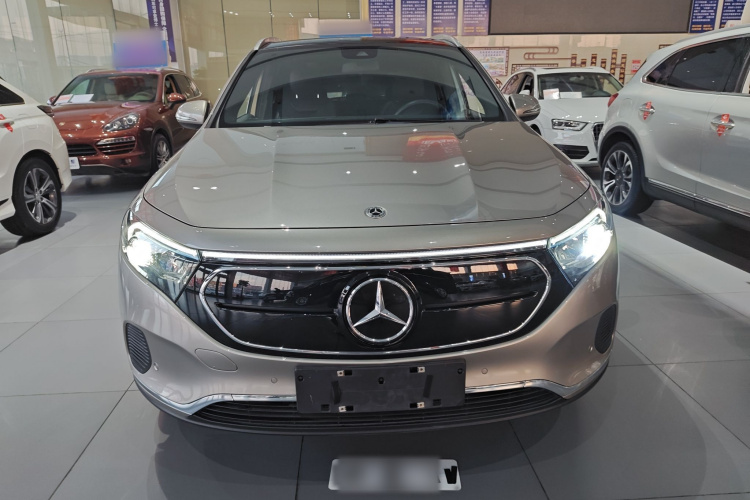 奔驰EQA 2023款 EQA 260车身外观2