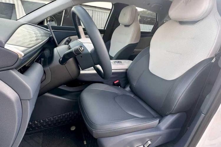 ARCFOX极狐 极狐 阿尔法T5(ARCFOX αT5) 2025款 520 MAX局部细节19