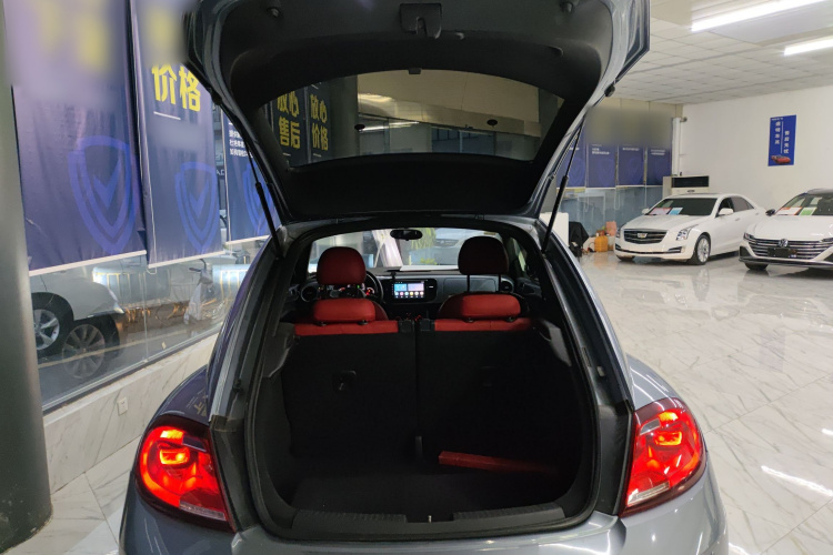 大众 甲壳虫 2018款 180TSI 宜乐型机舱底盘23