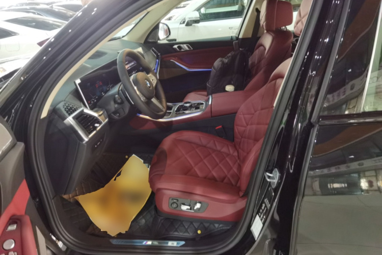 宝马X5 2026款 xDrive 30Li 尊享型M运动曜夜套装中控内饰19