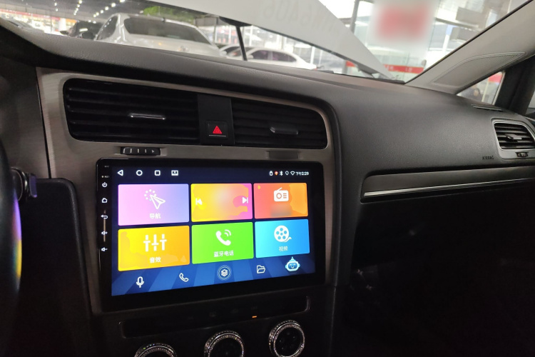 大众 高尔夫 2016款 230TSI 自动舒适型中控内饰12