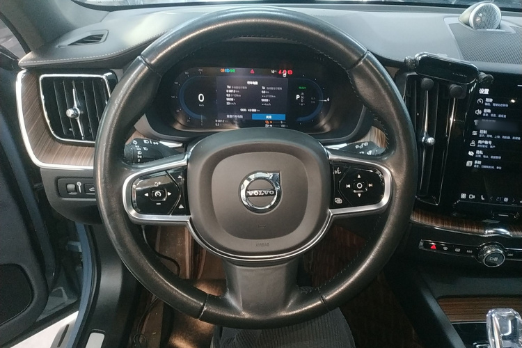 沃尔沃XC60新能源 2022款 T8 插电混动 四驱智远豪华版中控内饰13