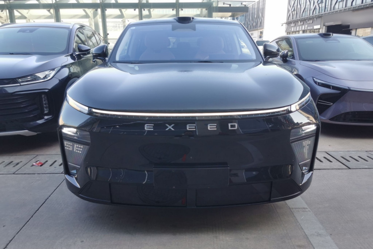 星途 星纪元 ET 2024款 纯电 655 Ultra车身外观2