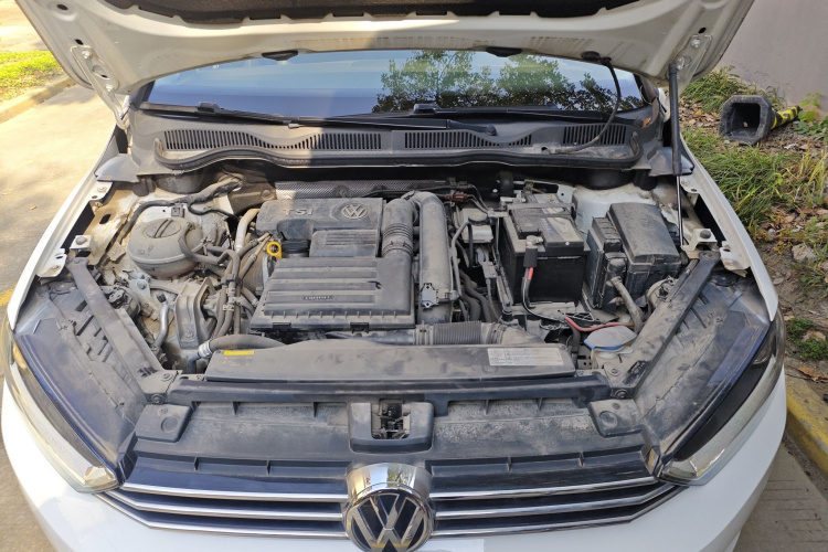 大众 高尔夫·嘉旅 2018款 2周年纪念版 280TSI 自动豪华型局部细节24