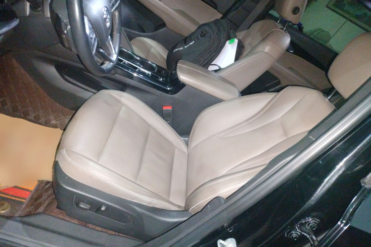 别克 2021款 昂科威Plus 652T 五座豪华型局部细节19