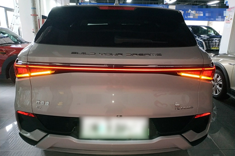 比亚迪 元PLUS 2024款 荣耀版 430KM 超越型车身外观6