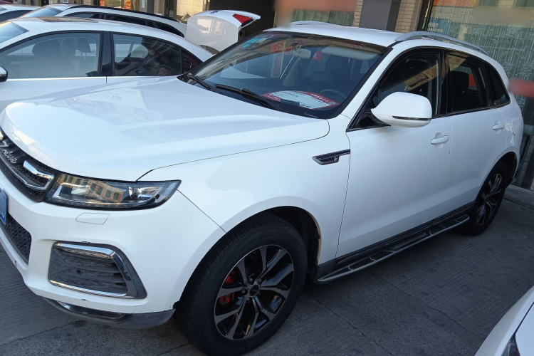 众泰T600 2016款 运动版 1.5T 手动豪华型车身外观4