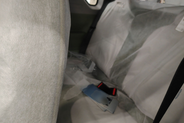 吉利银河 2025款 210km 熊猫骑士中控内饰21