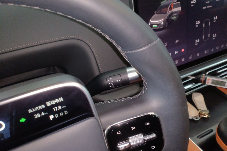 理想汽车 理想L8 2023款 Pro局部细节18