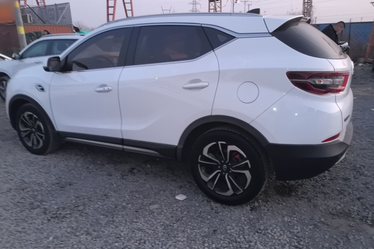 东南DX7 2019款 1.5T 自动智联旗舰版 国VI车身外观4