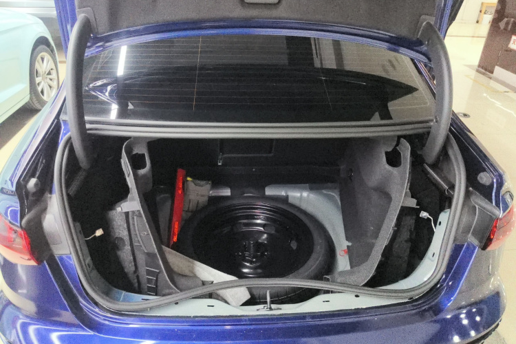 奥迪A3 2024款 A3L Limousine 35 TFSI 时尚运动型局部细节23