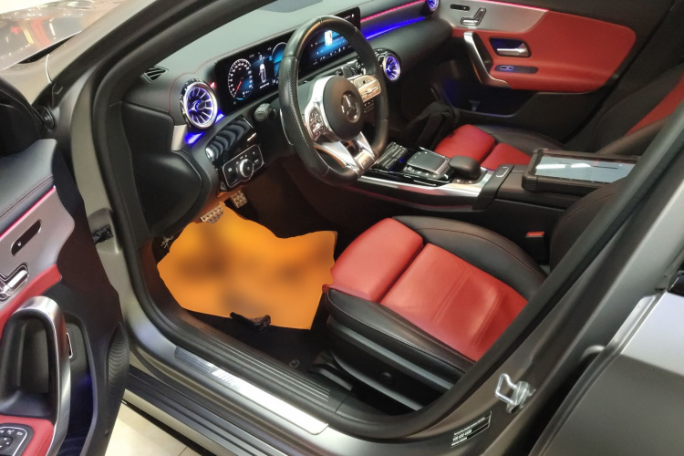 奔驰A级AMG 2022款 AMG A 35 L 4MATIC中控内饰20