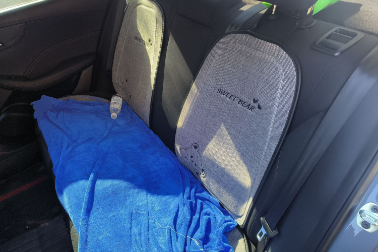 荣威i5 2023款 1.5L 手动舒享版中控内饰21