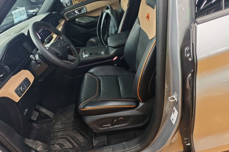 福特 探险者 2024款 2.3T EcoBoost 昆仑巅峰版 6座局部细节19