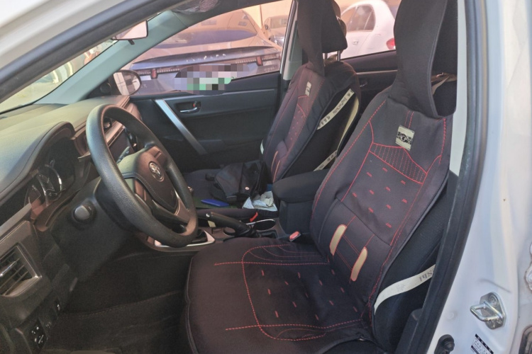 丰田 卡罗拉 2017款 1.2T 手动GL中控内饰19