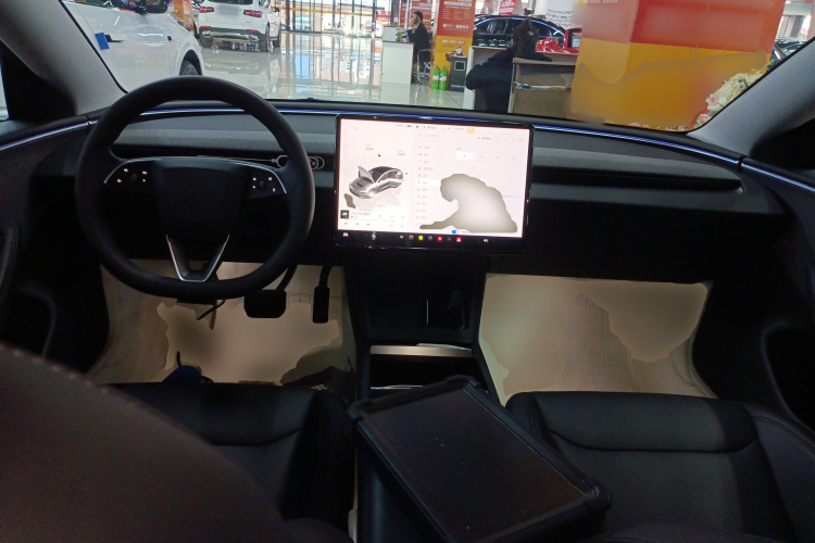 特斯拉 Model 3 2023款 后轮驱动版中控内饰7002