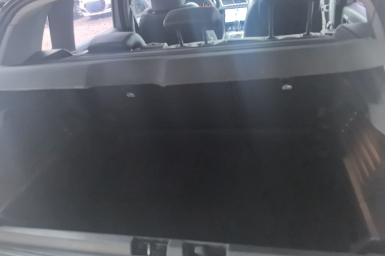 标致3008 2013款 1.6THP 自动至尚版局部细节23